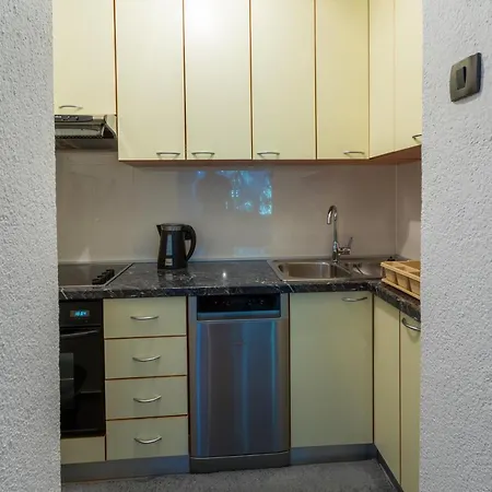 Apartment Mladenka *