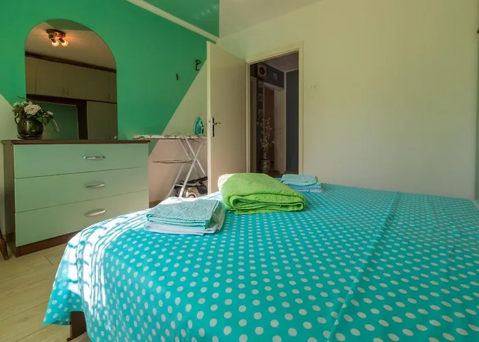 Mladenka Apartament Dramalj